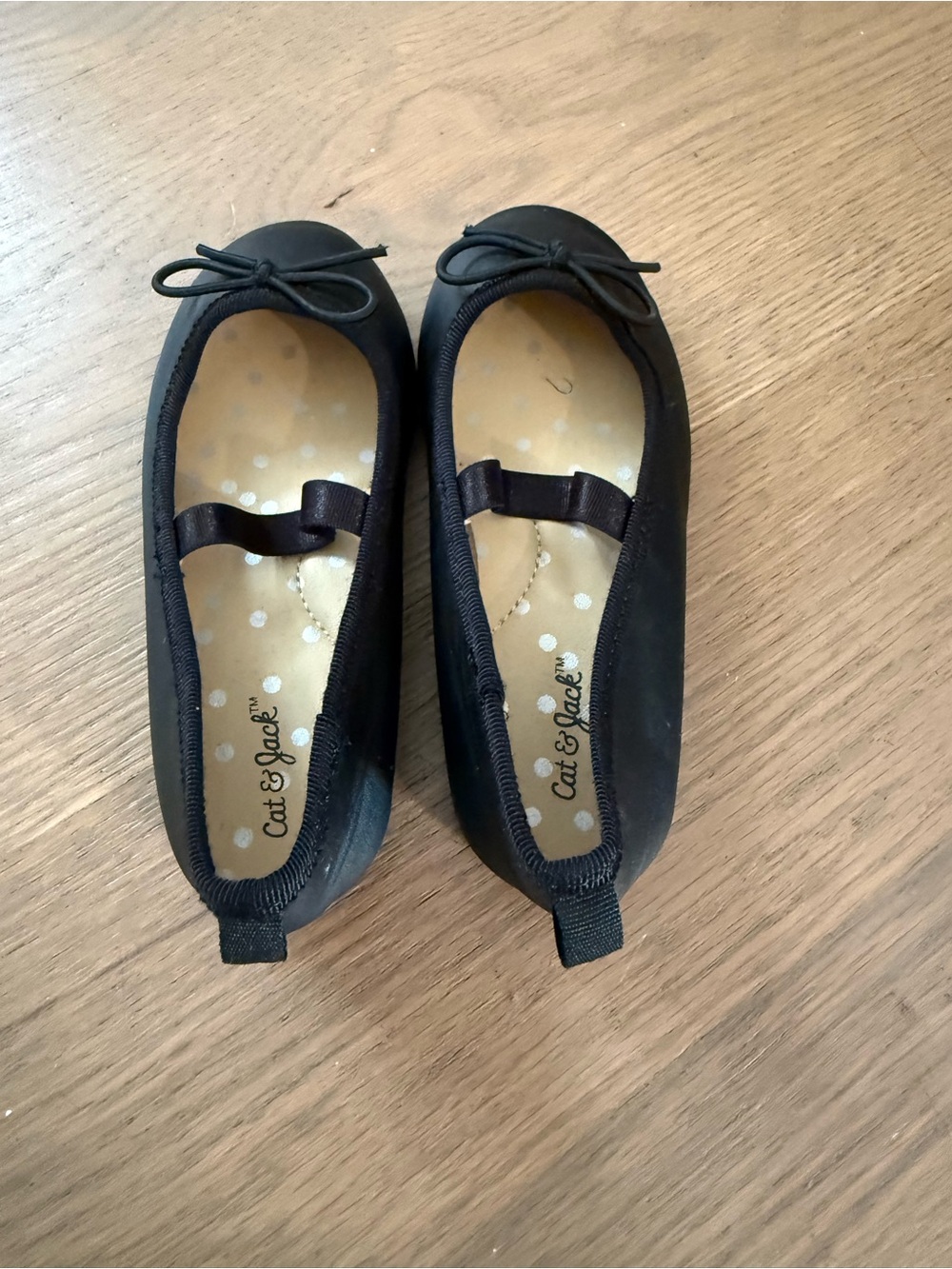 Cat & Jack Black Girls' Slip-On Ballet Flats with Bow Trim